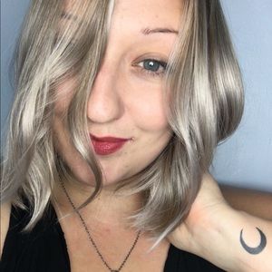 Meet your Posher, Ash